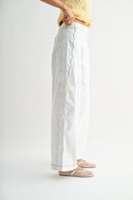 Load image into Gallery viewer, Wide-leg Stretchy Denim Trousers