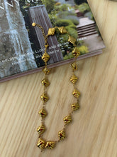 Load image into Gallery viewer, Caracola Necklace