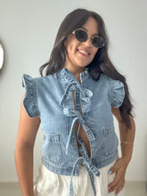 Load image into Gallery viewer, Knotted Queen Vest
