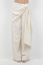 Load image into Gallery viewer, Easy Luxe Pants
