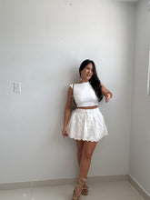 Load image into Gallery viewer, Woven Skort
