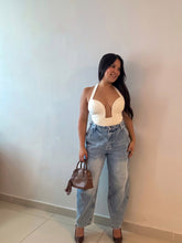 Load image into Gallery viewer, Barrel Jeans
