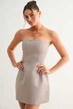 Load image into Gallery viewer, Executive Edge Strapless Mini
