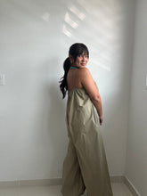 Load image into Gallery viewer, Balloon Leg Strappy Jumpsuit
