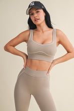 Load image into Gallery viewer, Contrast Thread Sports Bra
