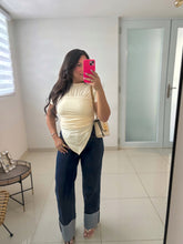 Load image into Gallery viewer, Elevated Basic Round Tuck Neck Pointed Top
