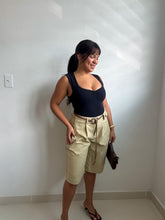 Load image into Gallery viewer, Belted Wide-Leg Bermuda Shorts
