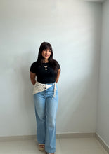 Load image into Gallery viewer, Crochet Scarf Accent Straight Jeans
