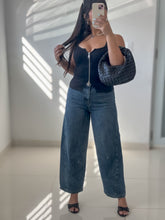 Load image into Gallery viewer, BLACK ZIPPER BASIC TOP

