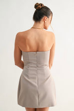 Load image into Gallery viewer, Executive Edge Strapless Mini
